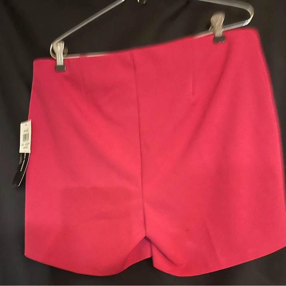 MIXED BERRY Women's Shorts